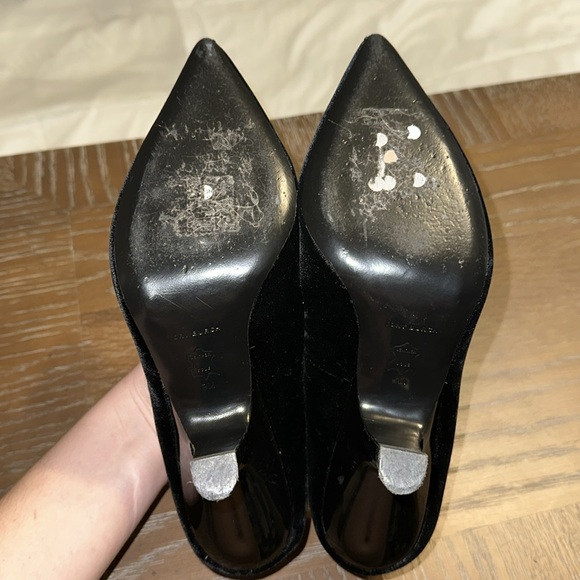 Black Velvet Tory Burch Heels - Picture 7 of 10